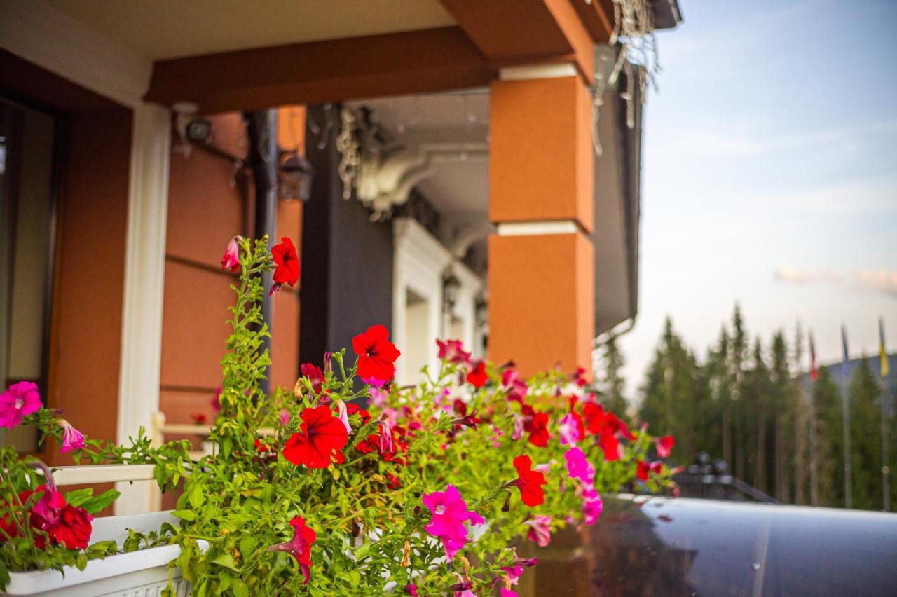 Petros Hotel Bukovel Eksteriør billede